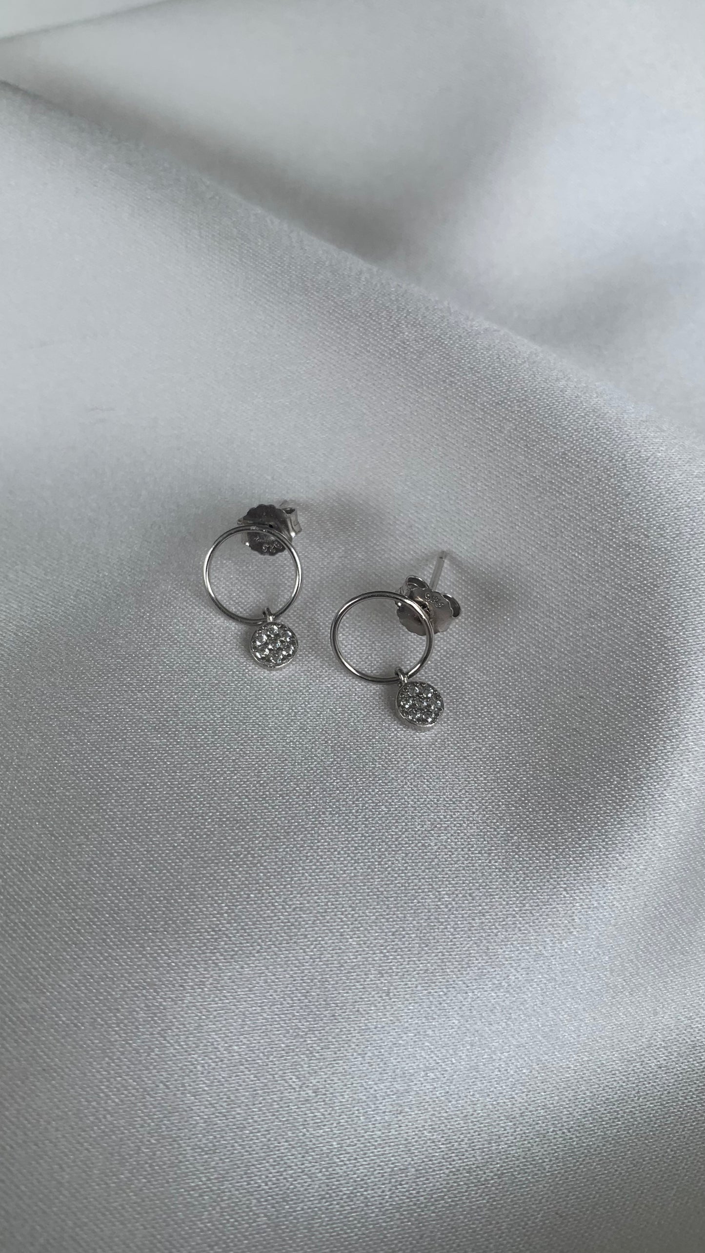 ARETES MONEDA CIRCONIAS