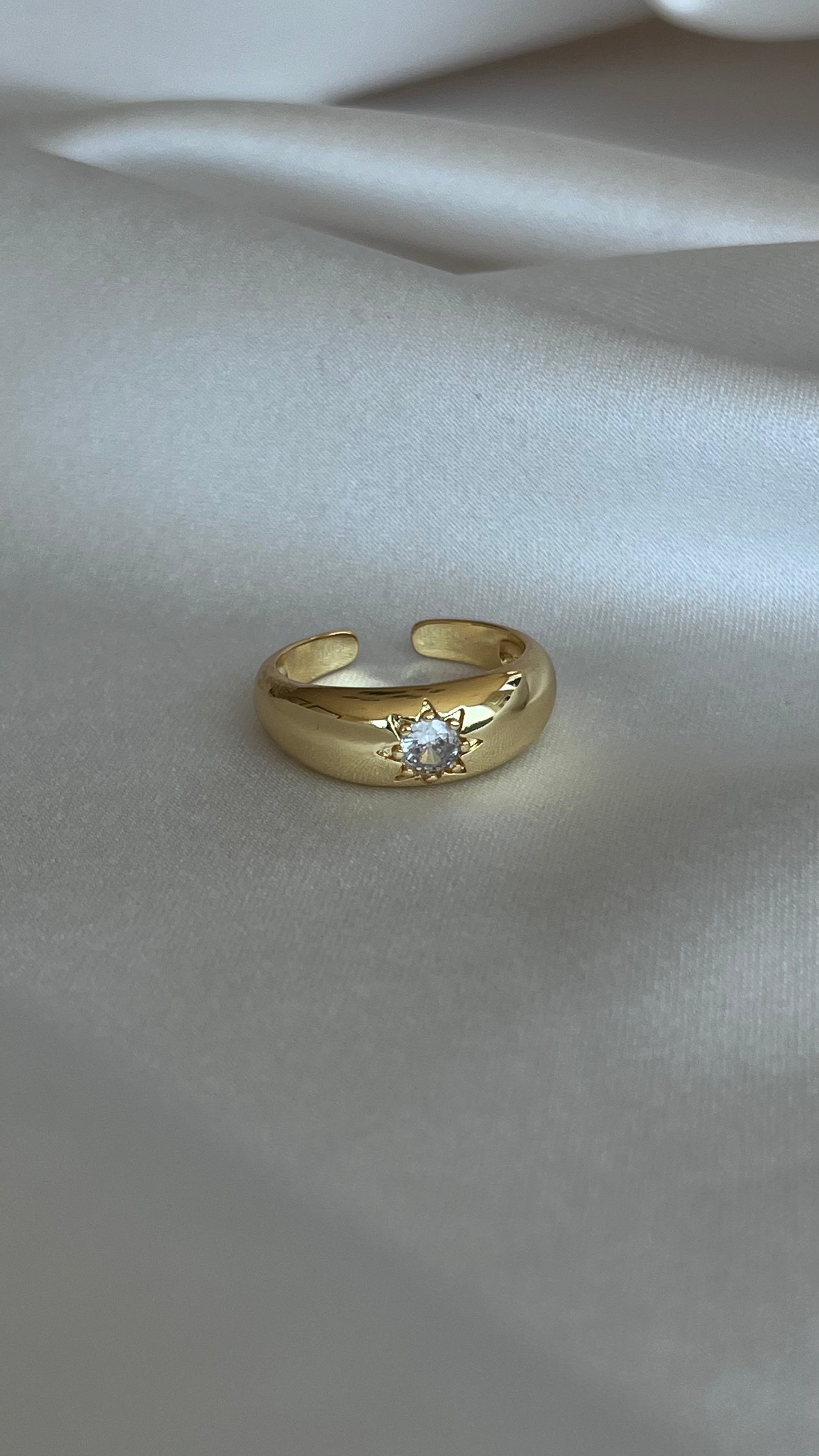 ANILLO ESTRELLA CIRCONIA