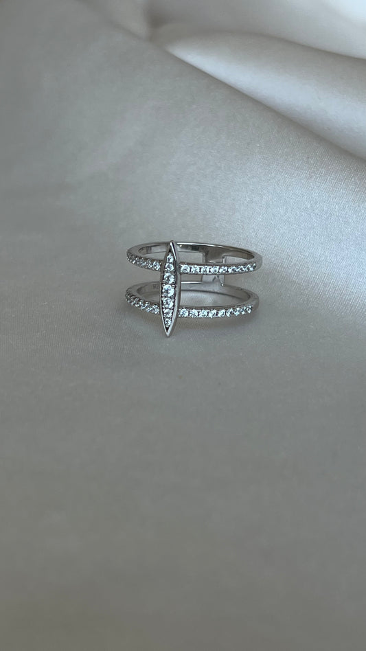 ANILLO GRAN MARQUIS CIRCONIAS