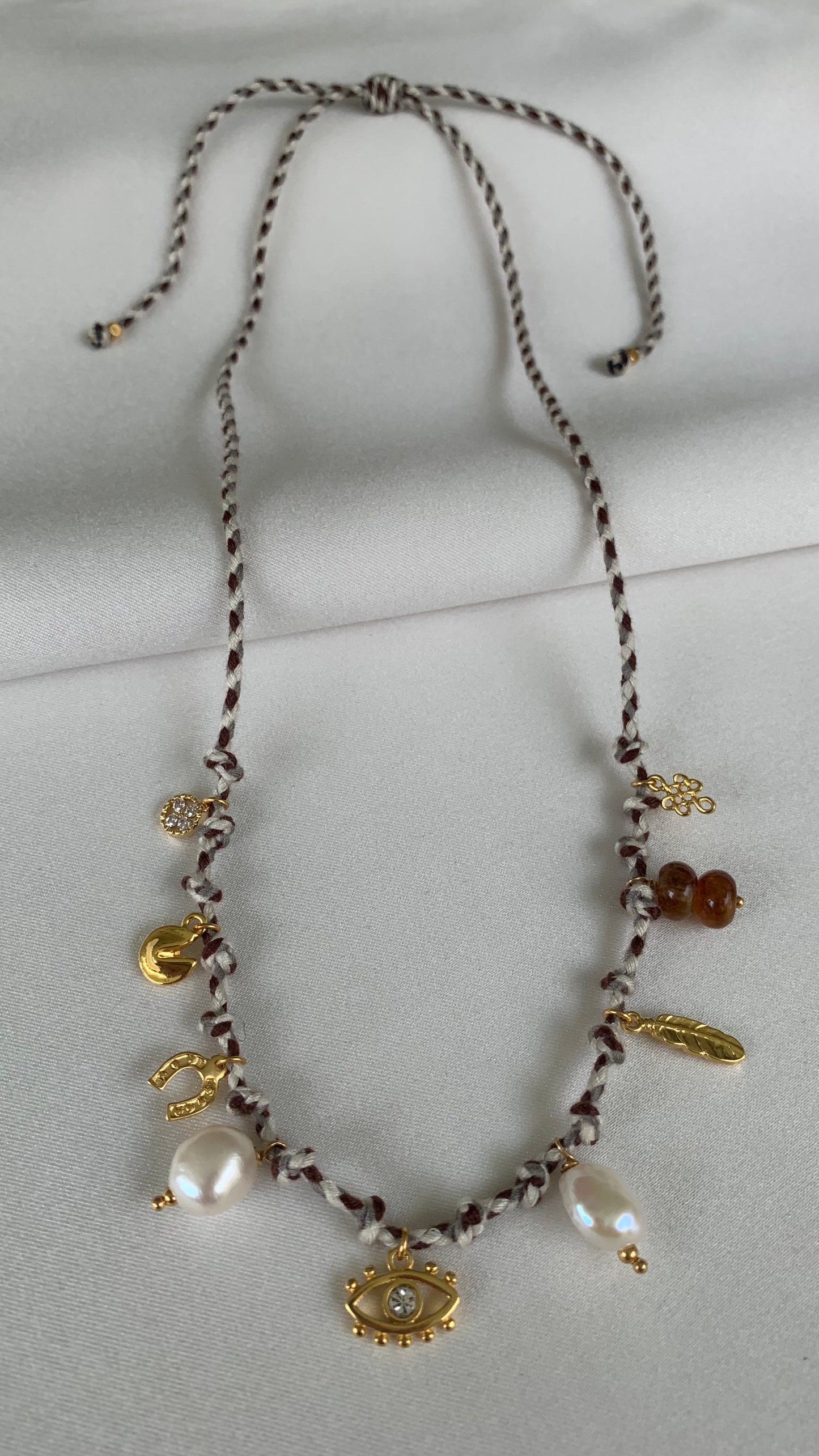 COLLAR CHARMS NUDOS