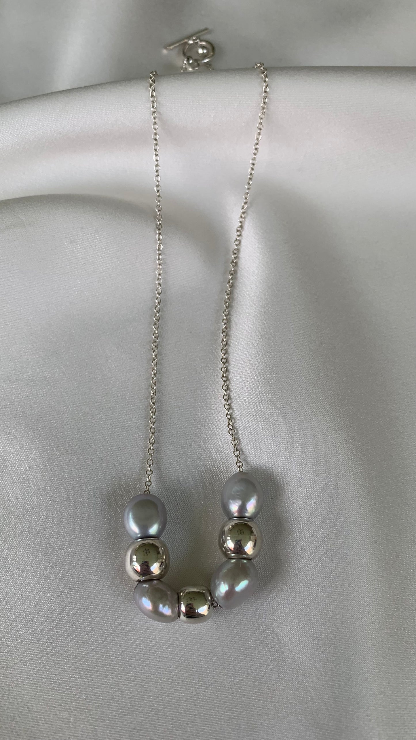 COLLAR PERLAS PLATEADAS