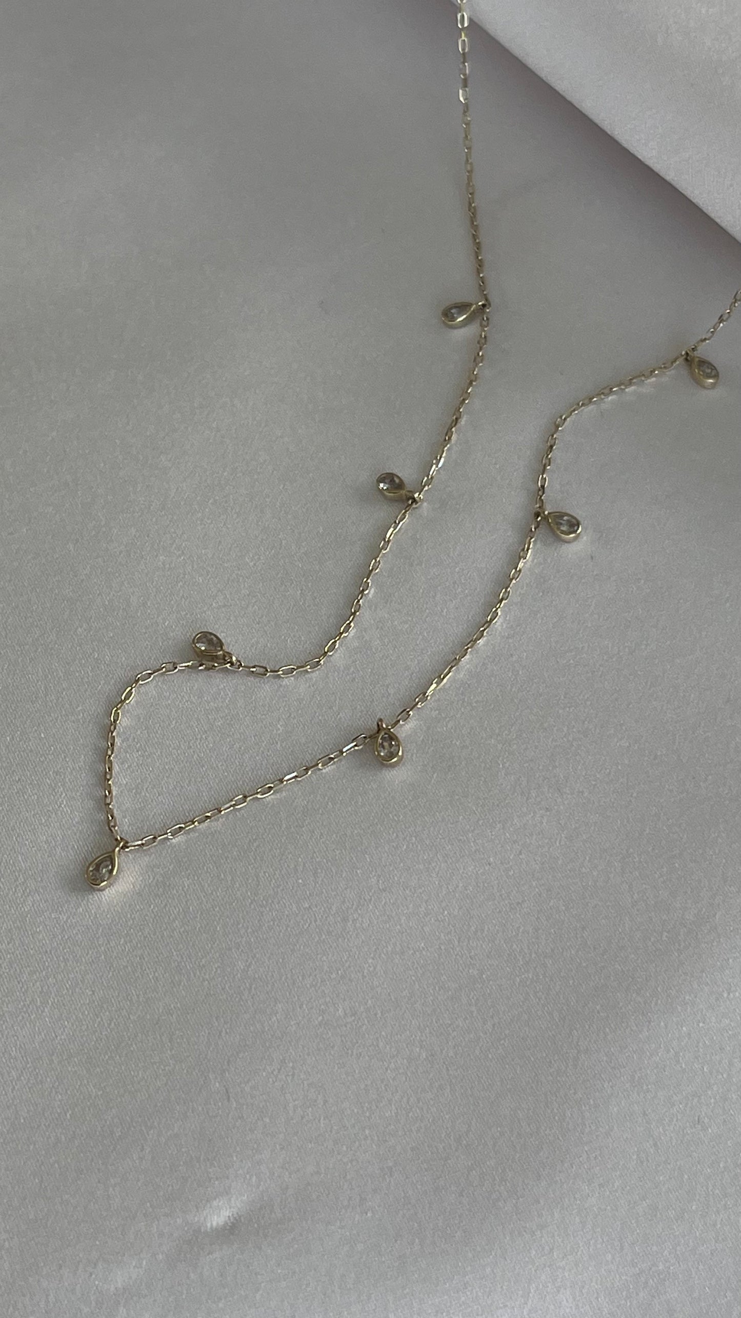 COLLAR DIJE HINDU SENCILLO