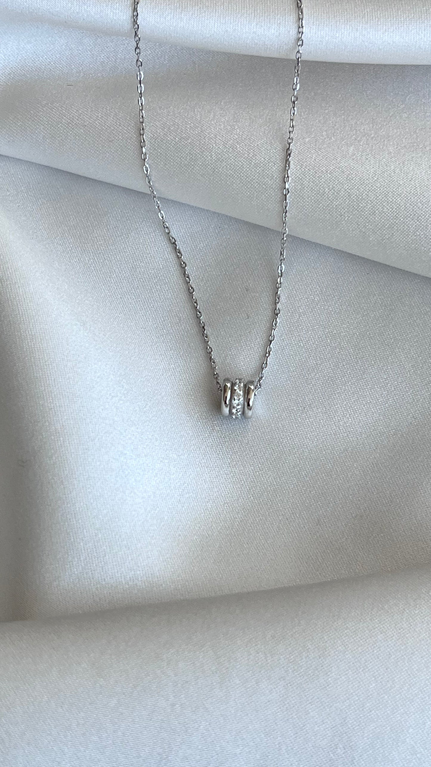 COLLAR BARRIL CIRCONIAS