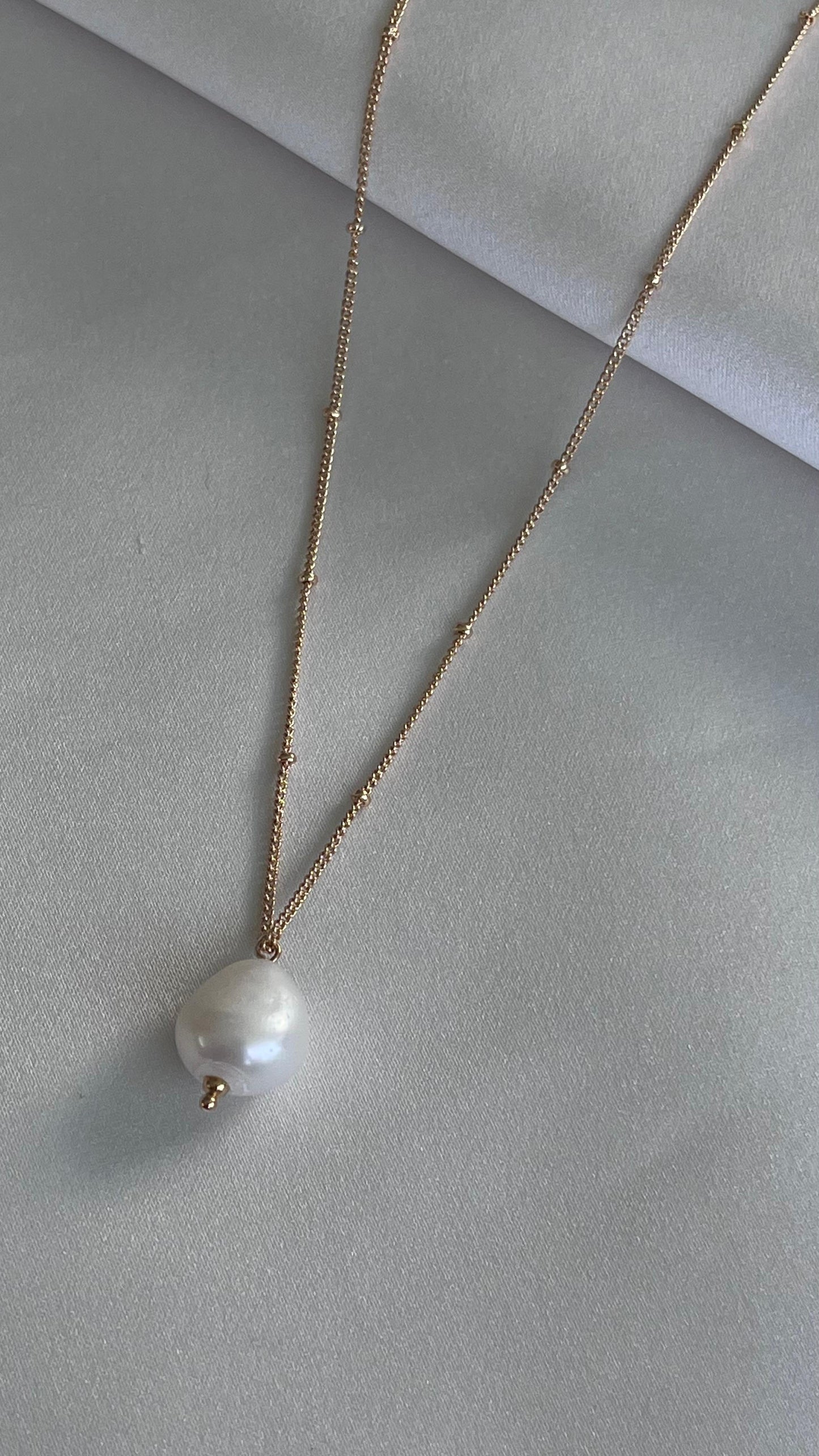 COLLAR DIJE PERLA BAROC