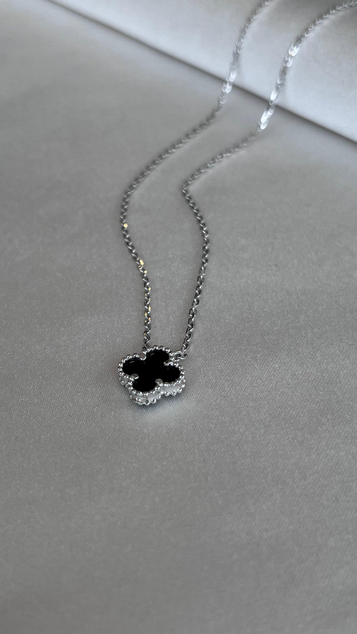 COLLAR FLOR CHICA