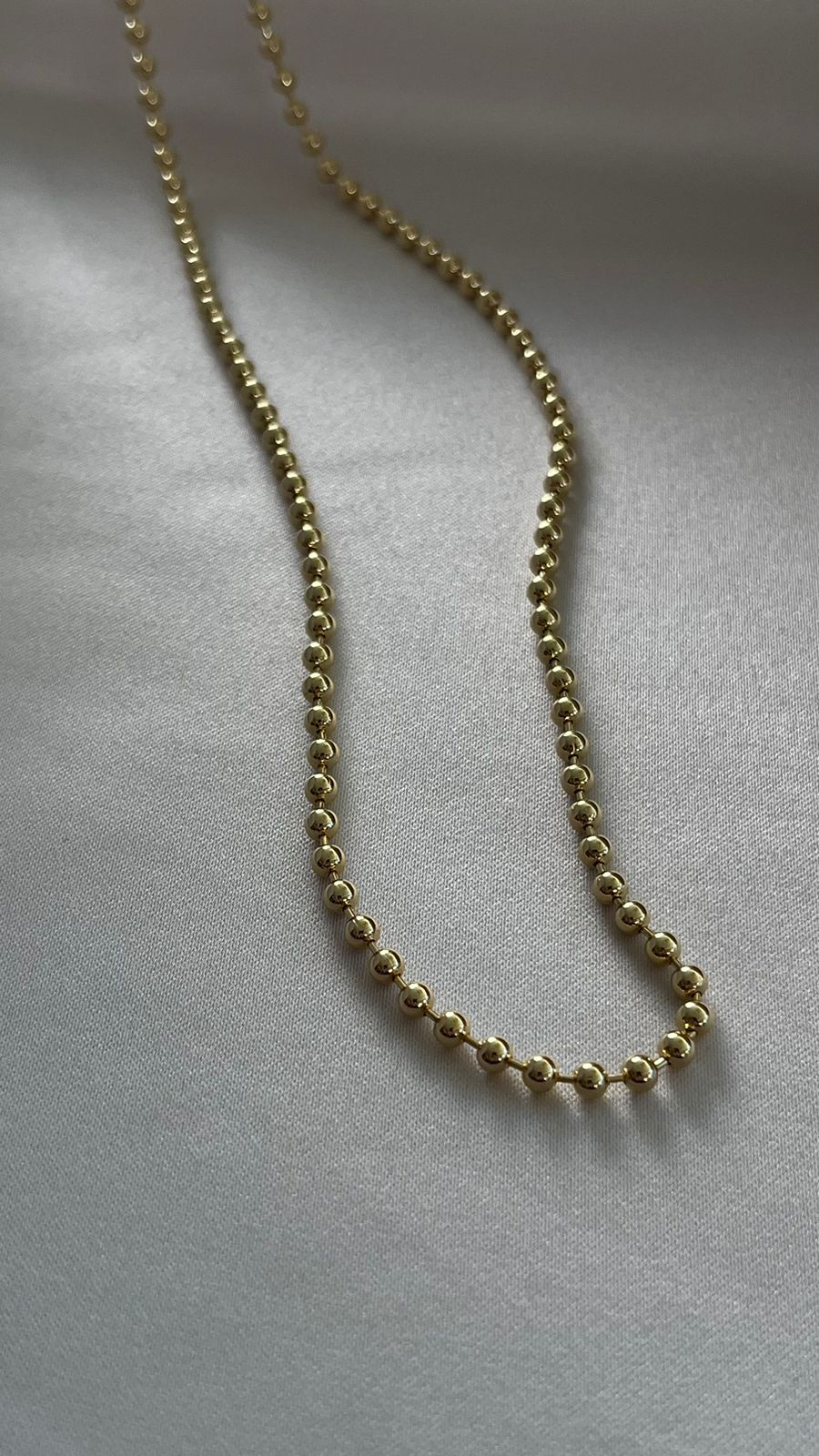 COLLAR BOLAS DORADAS GRANDES