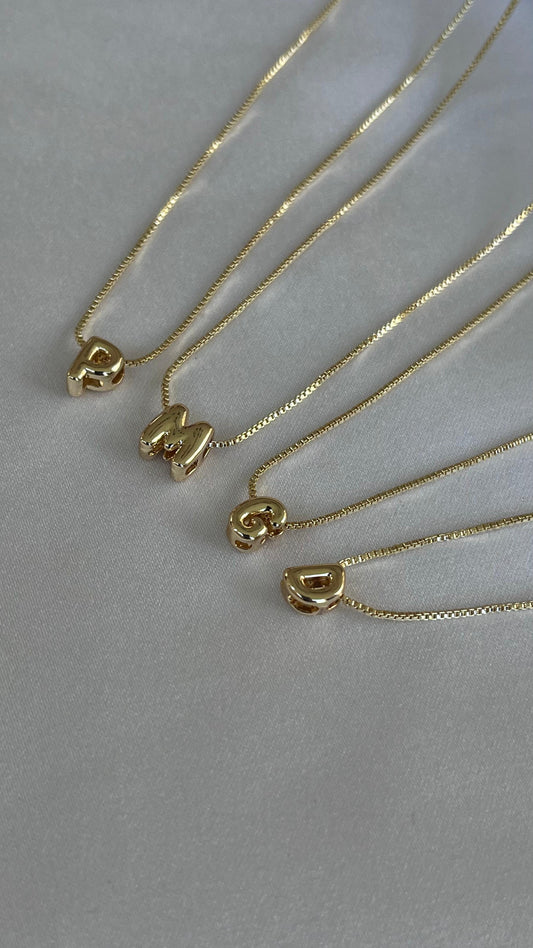 COLLAR INICIAL MINI GLOBO