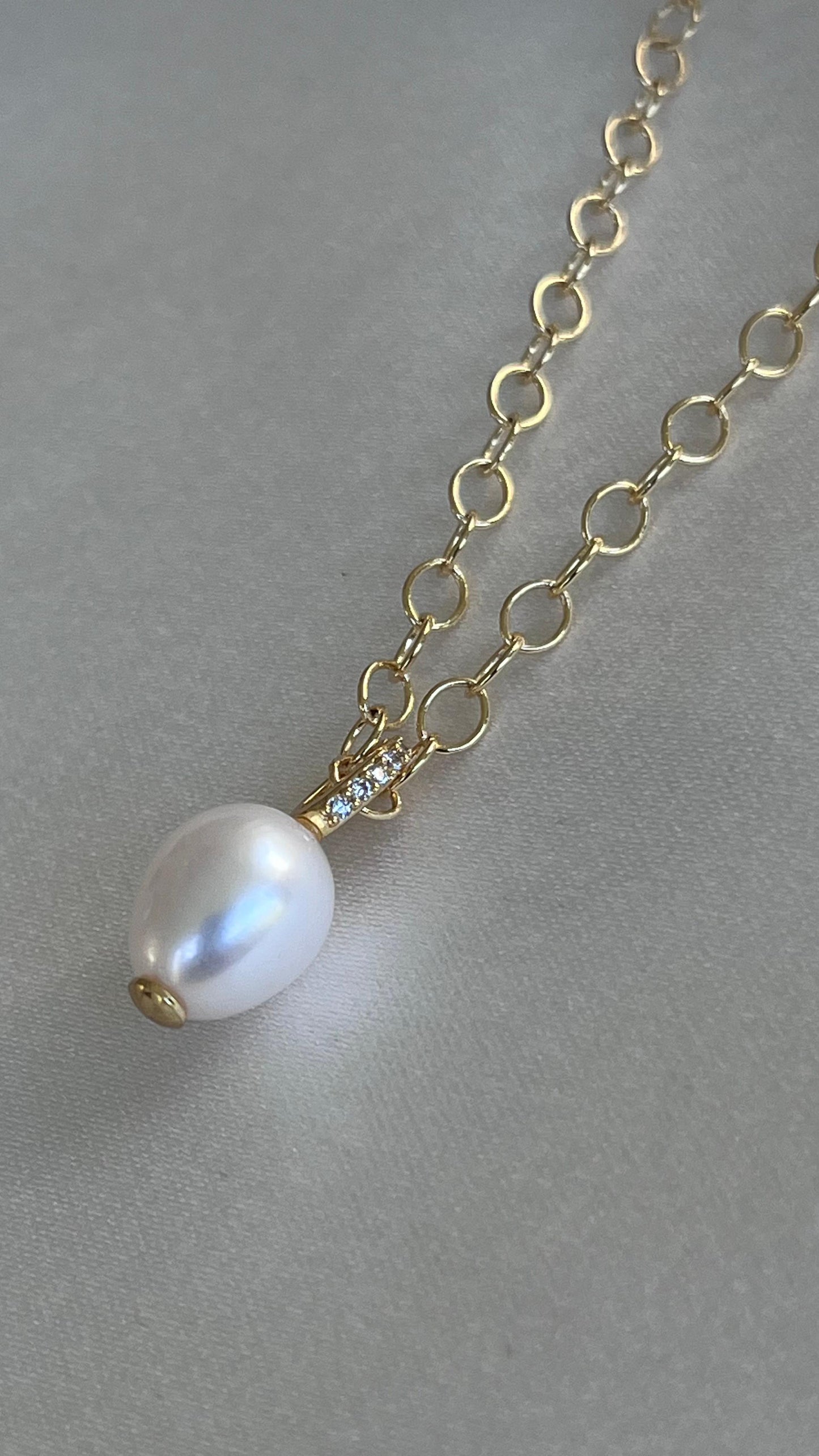 COLLAR PERLA CADROS
