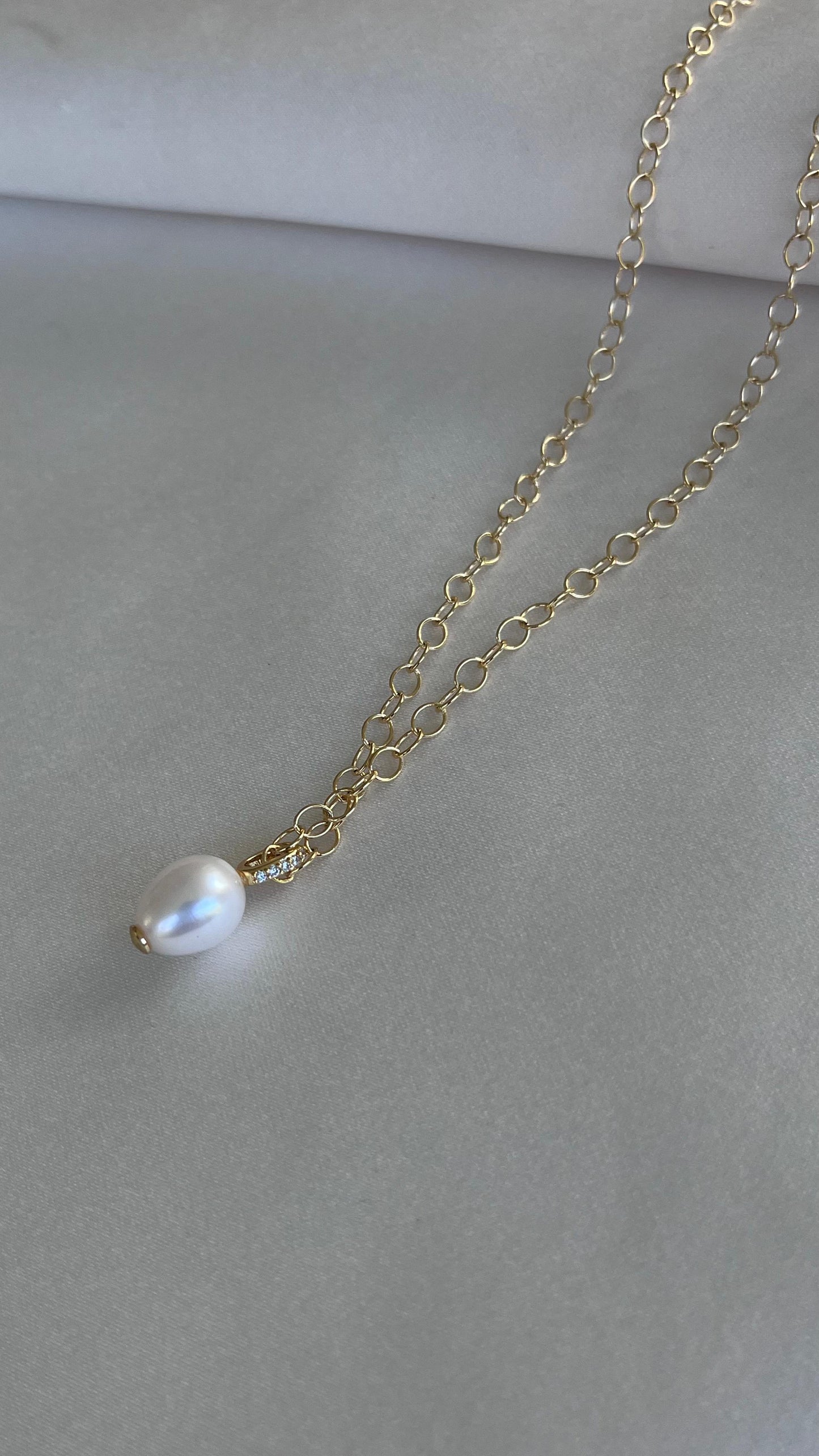 COLLAR PERLA CADROS