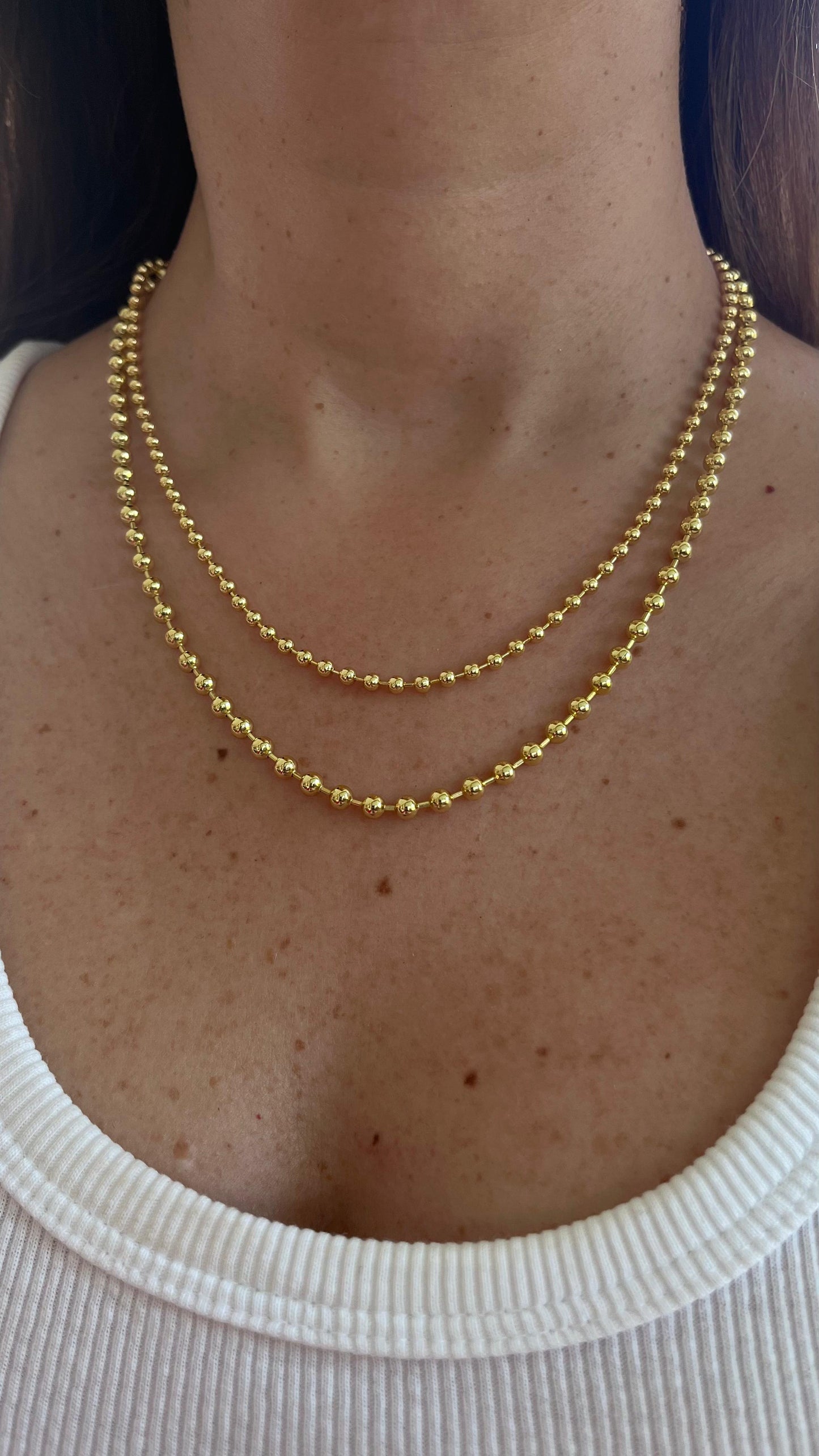 COLLAR BOLAS DORADAS CHICAS