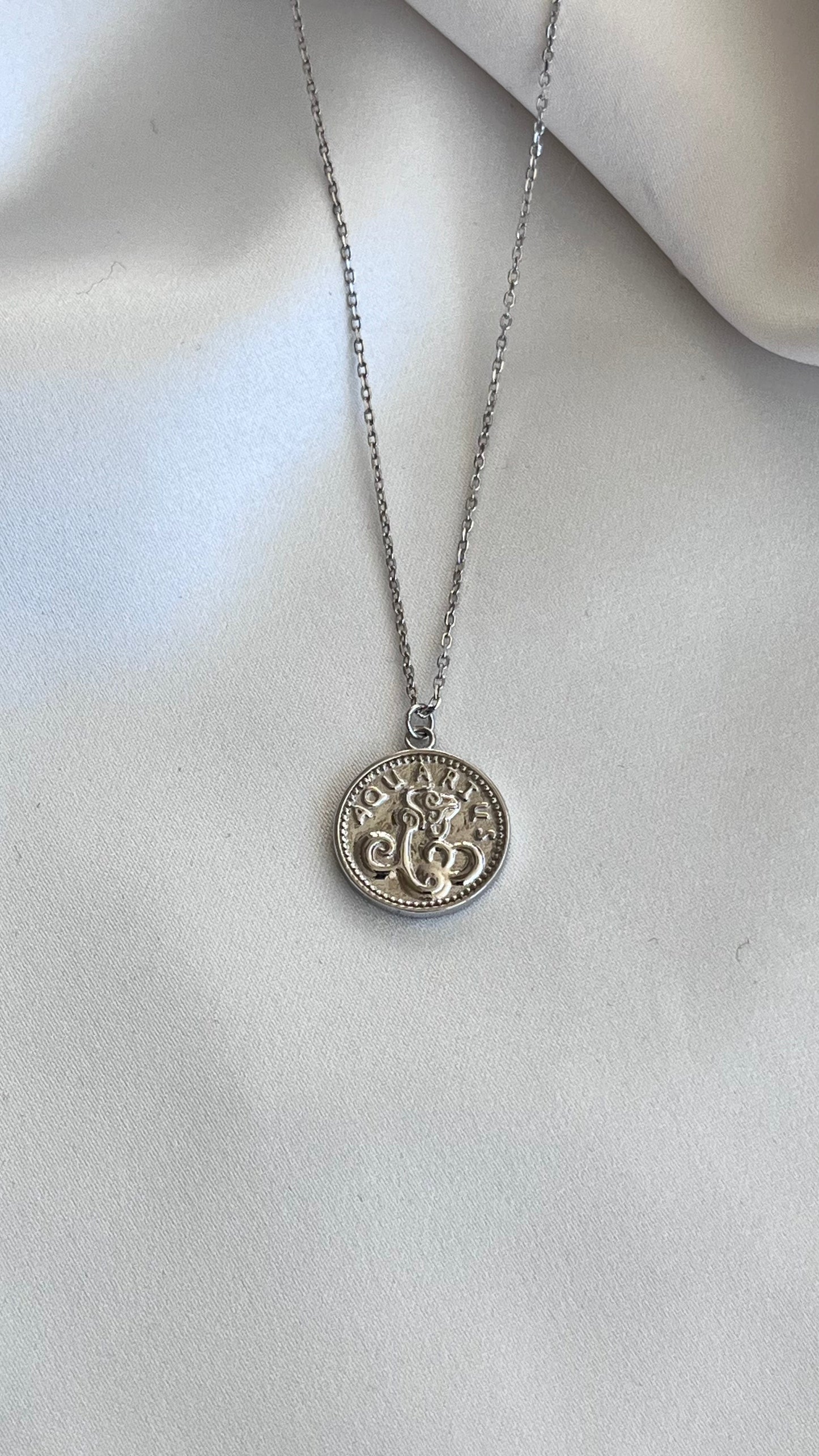 COLLAR ZODIACO PLATA