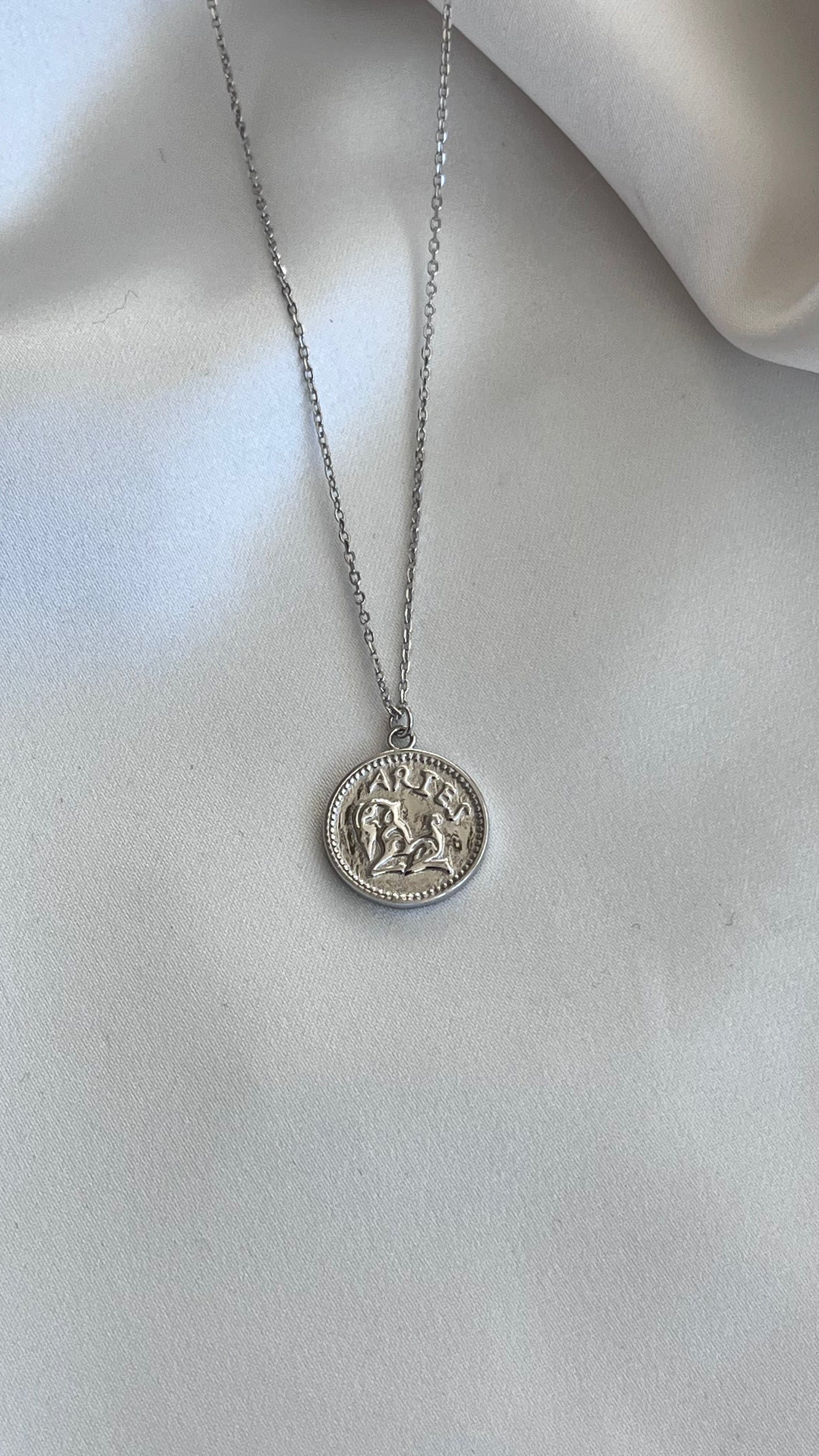 COLLAR ZODIACO PLATA
