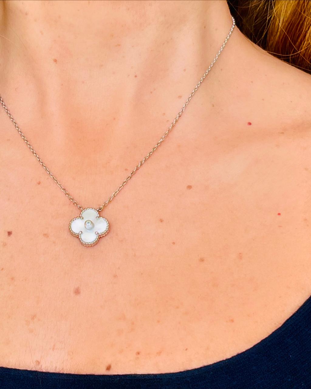 COLLAR FLOR