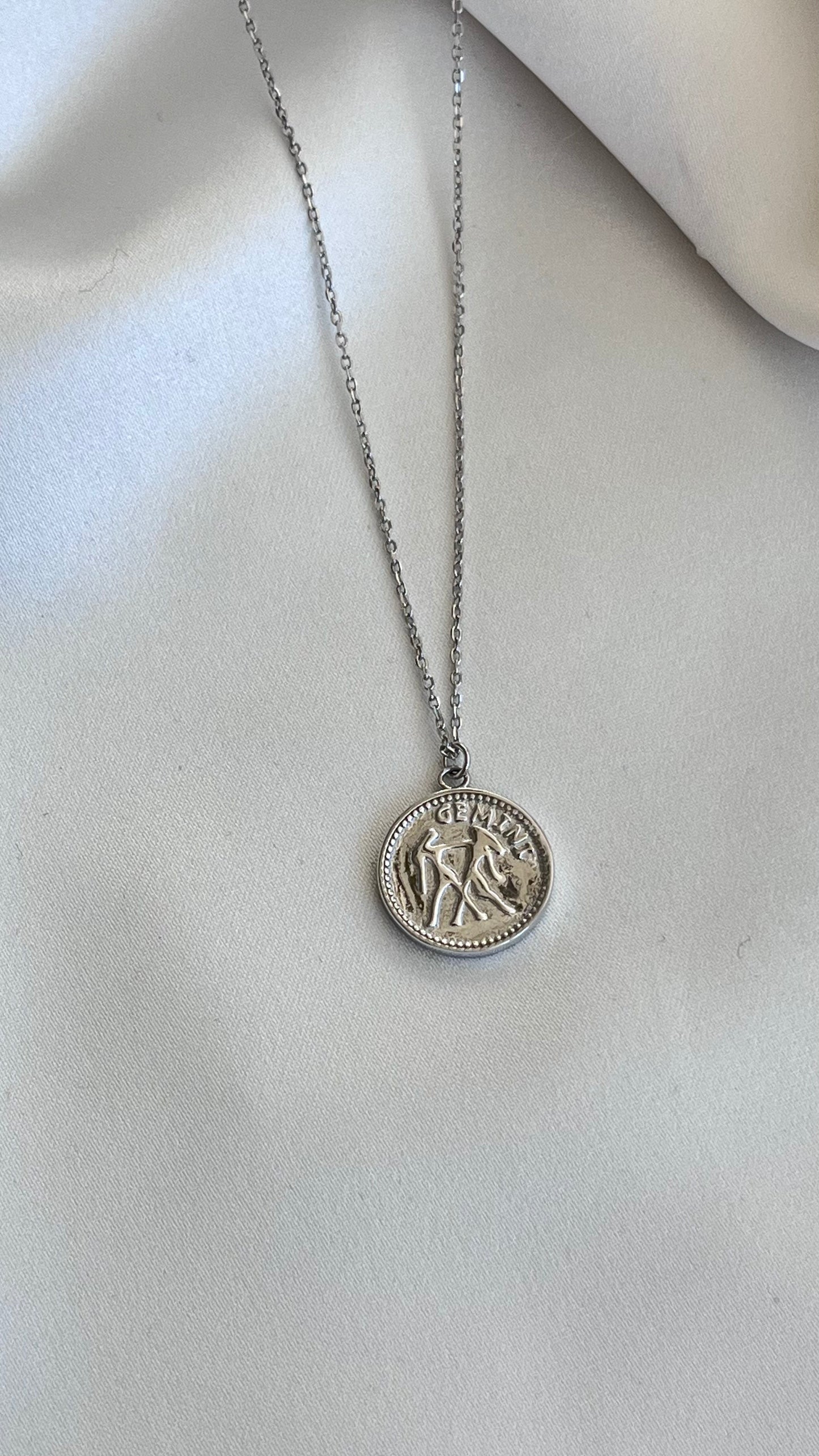 COLLAR ZODIACO PLATA