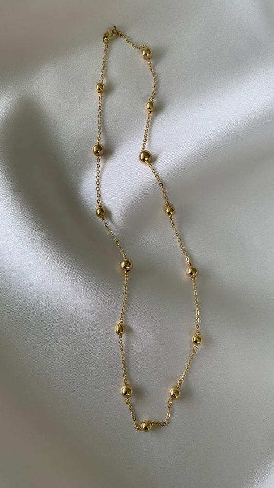 COLLAR ESFERAS DORADAS