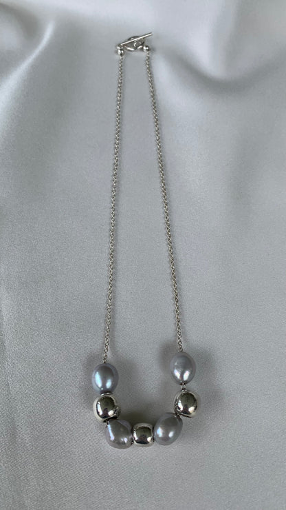 COLLAR PERLAS PLATEADAS