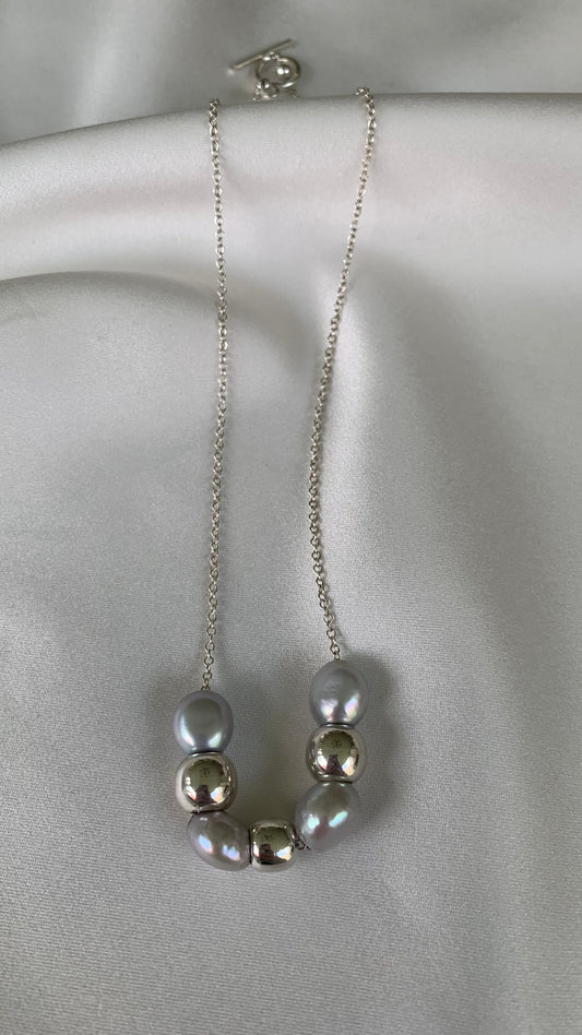 COLLAR PERLAS PLATEADAS