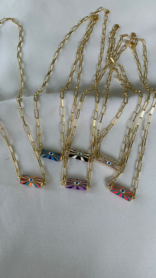 COLLAR LOCKETS