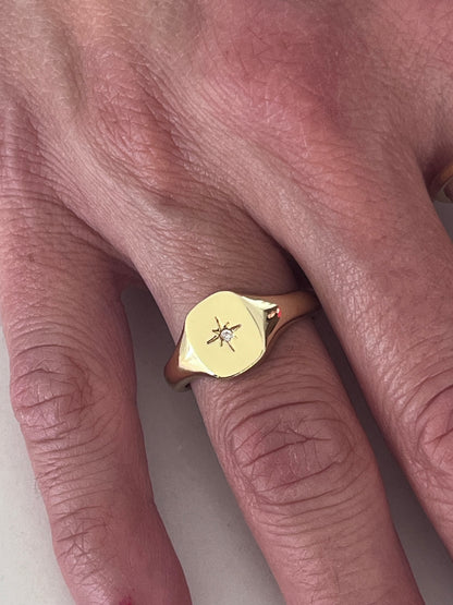 ANILLO ESTRELLA SELLO CUADRADO