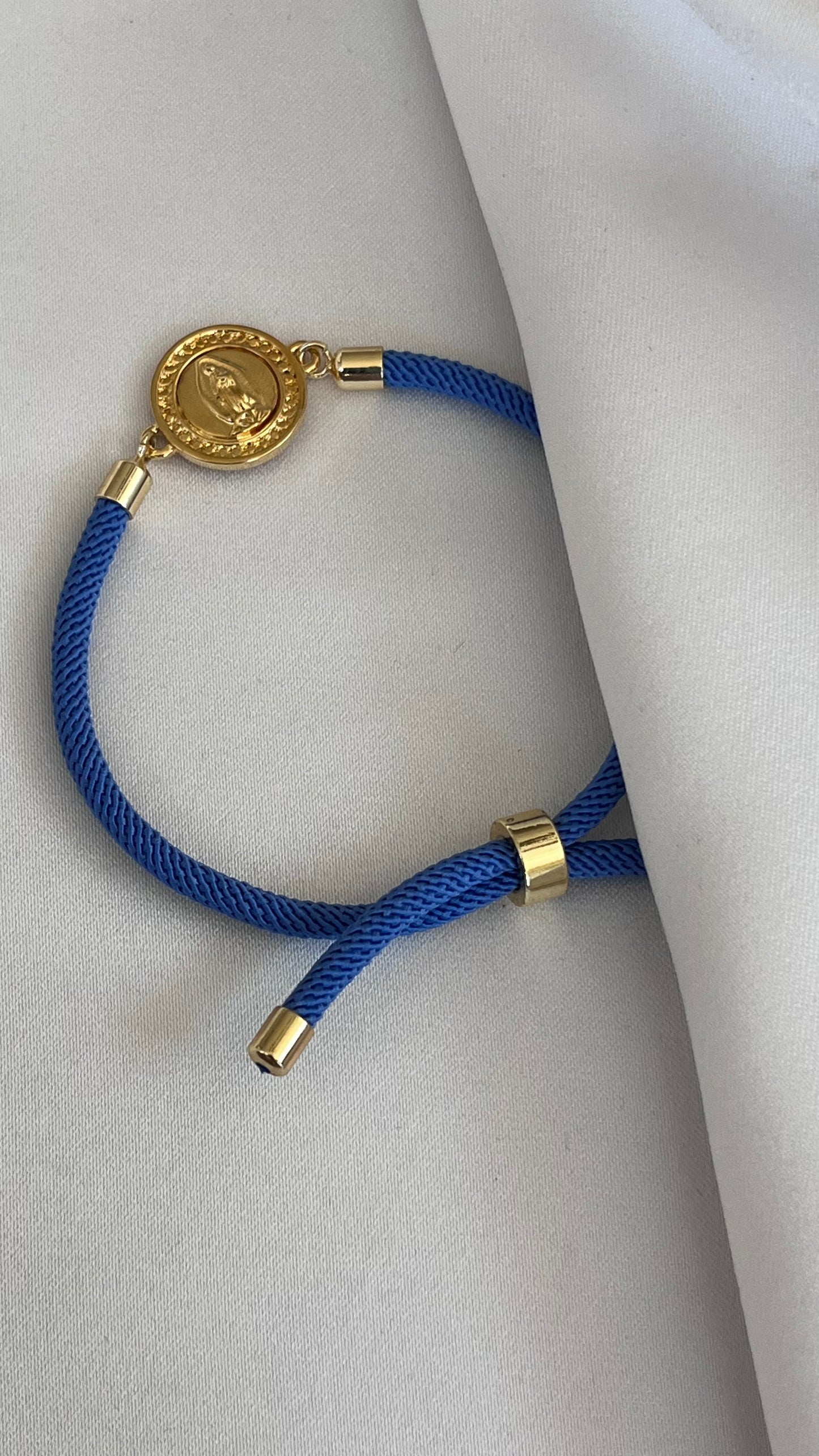 PULSERA CORDÓN CON VIRGEN