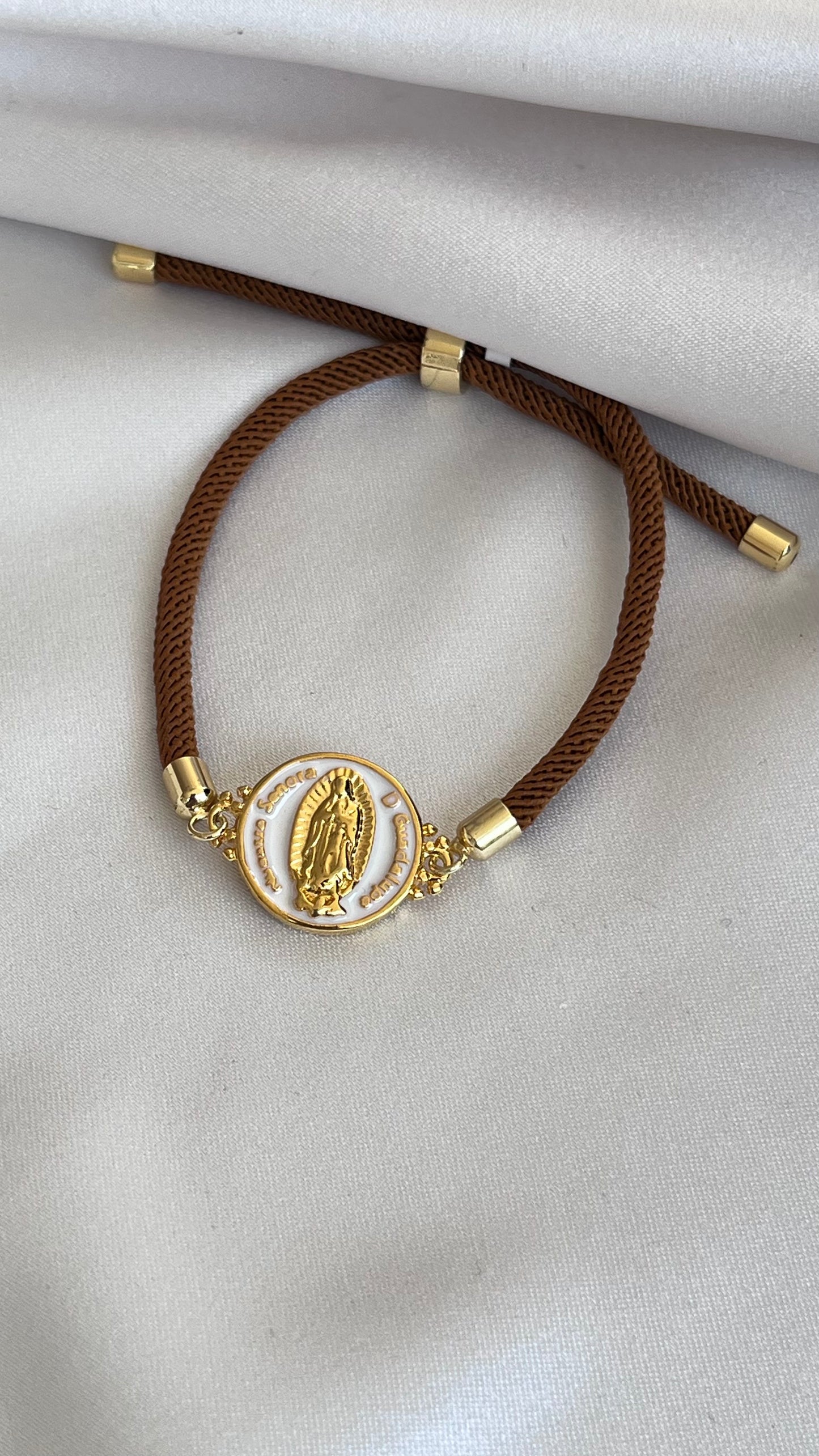 PULSERA CORDÓN CON VIRGEN