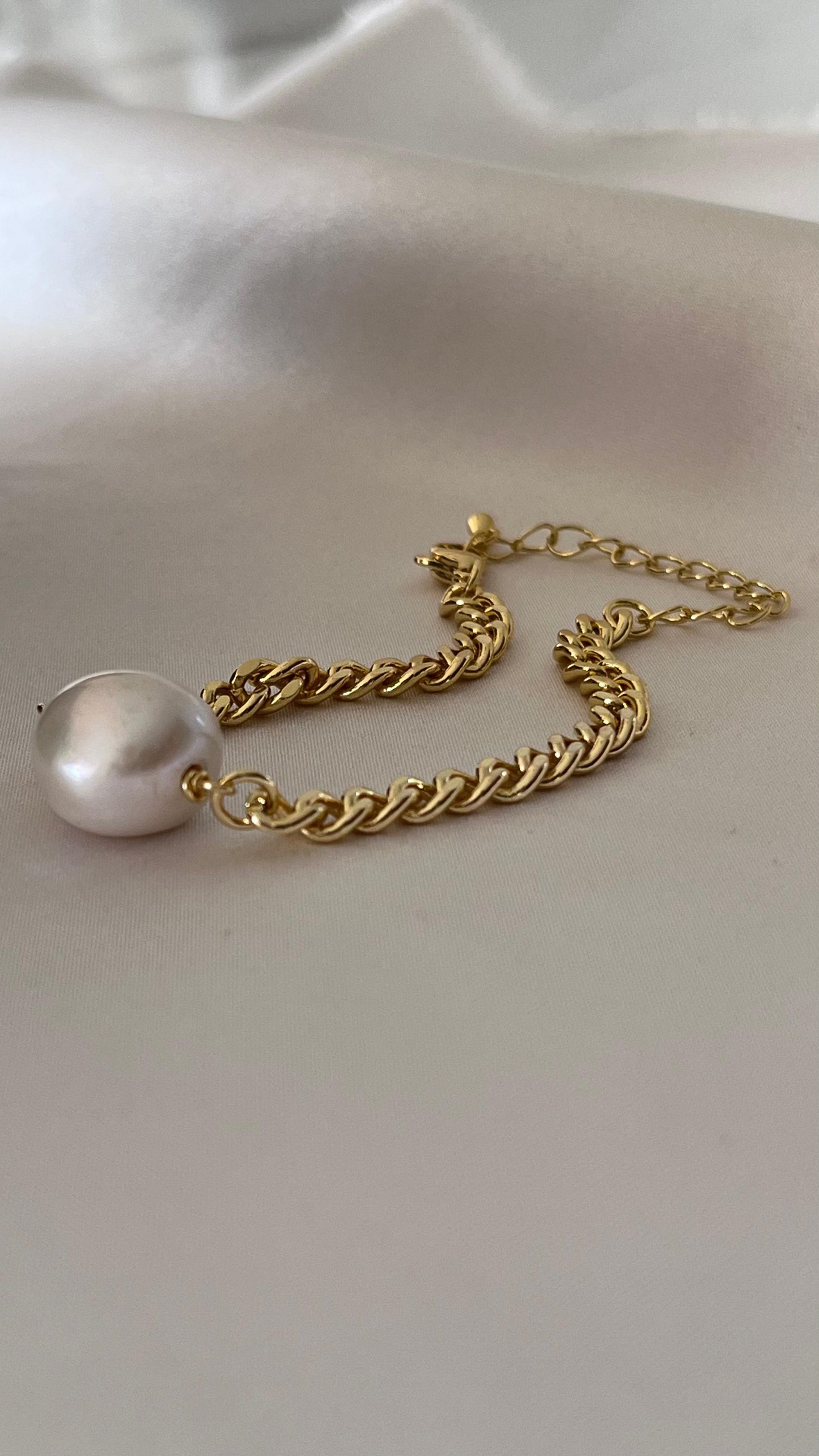 PULSERA CADENA CUBANA PERLA