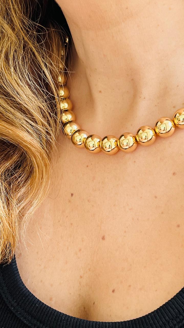 COLLAR BOLAS GRANDES ACRILICO