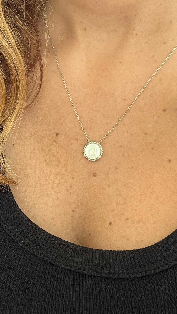 COLLAR VIRGEN CHICA