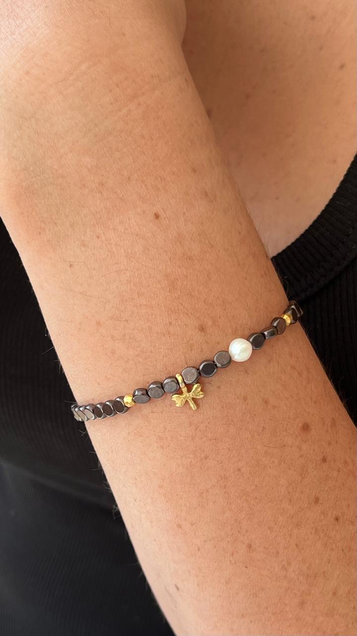 PULSERA CUARZOS, PERLA, DIJE DE LA SUERTE
